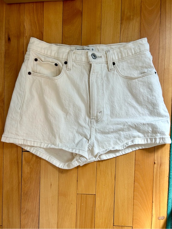 Abercrombie & Fitch Pants - A&F Curve Love High Rise Mom Shorts
